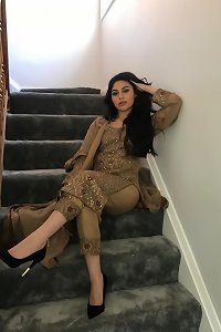 mega-bitch Pakis heels cock-squeezing